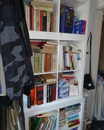 Appartement Urlaub Ueber Den Second Hand Laedchen *