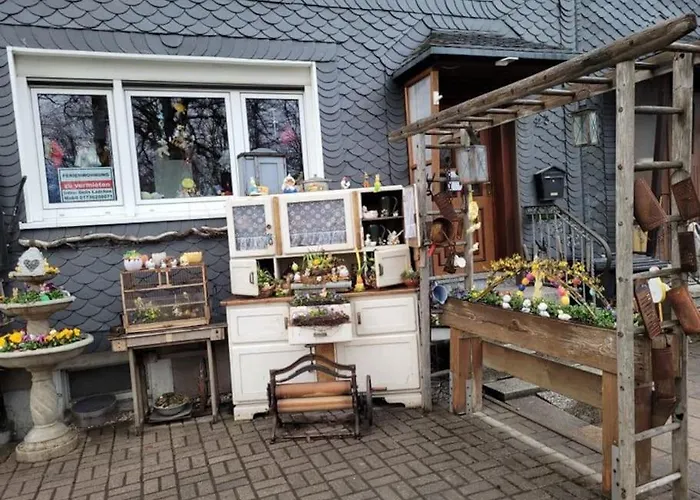 Urlaub Ueber Den Second Hand Laedchen Lejlighed Grossbreitenbach