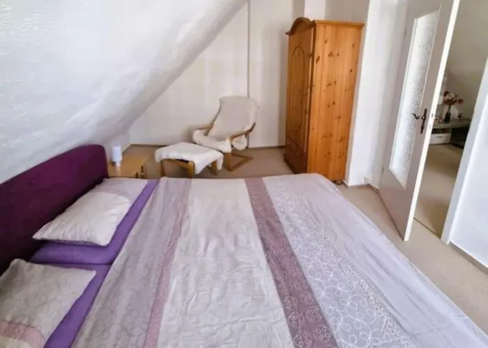 Lejlighed Urlaub Ueber Den Second Hand Laedchen Grossbreitenbach